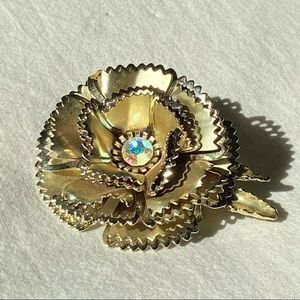 1970’s Flower brooch